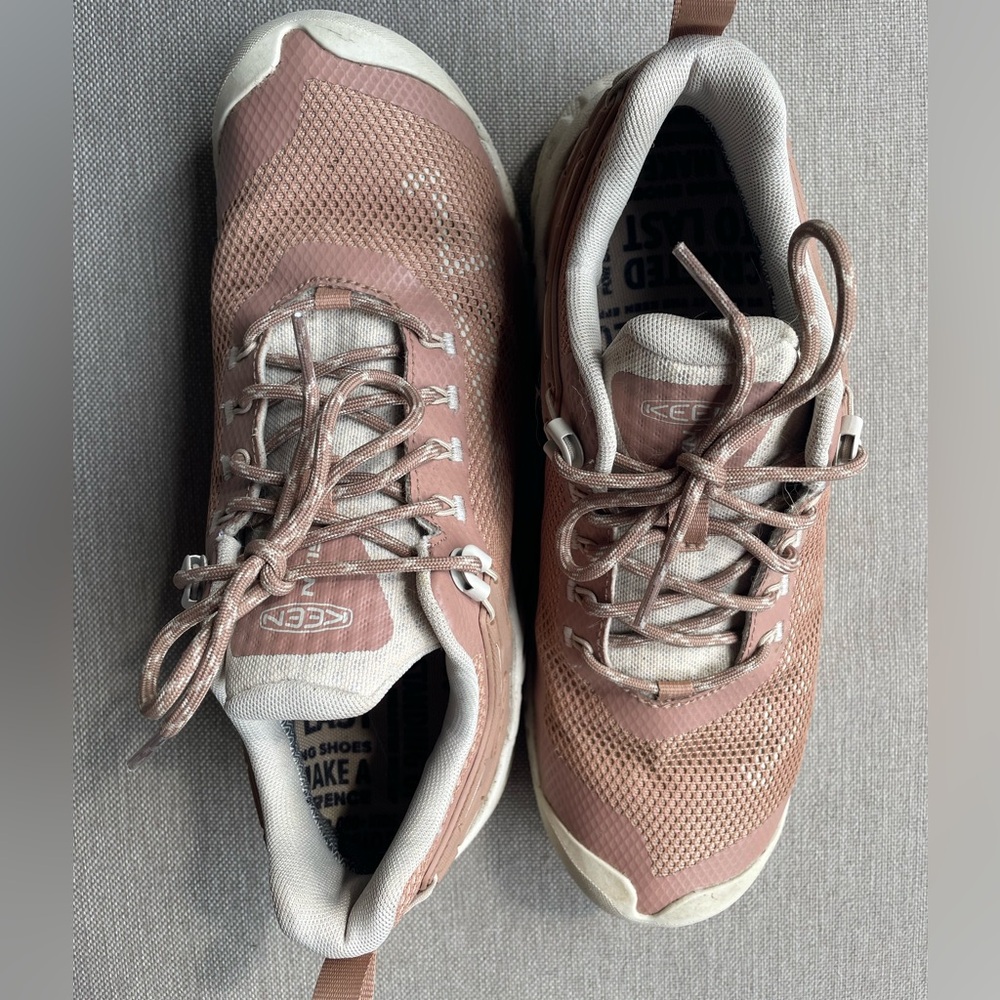 Keen waterproof hiking shoes